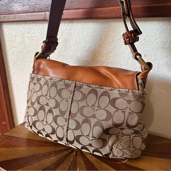 Vintage COACH Bleeker Signature C Khaki Satchel 11772 - Picture 4 of 10